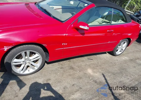 2008 Mercedes-Benz Clk 350 из США, поврежденный, VIN WDBTK56F58T092683